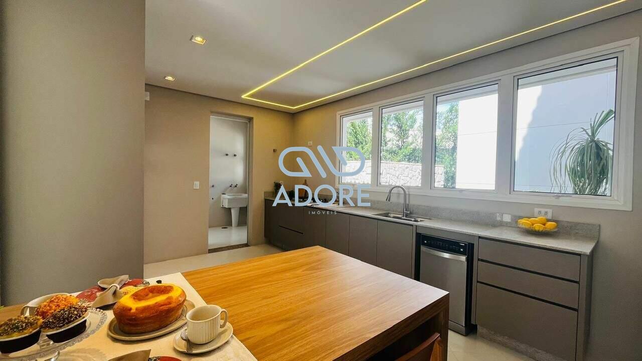 Casa de Condomínio à venda no Condomínio Plaza Athénée: 