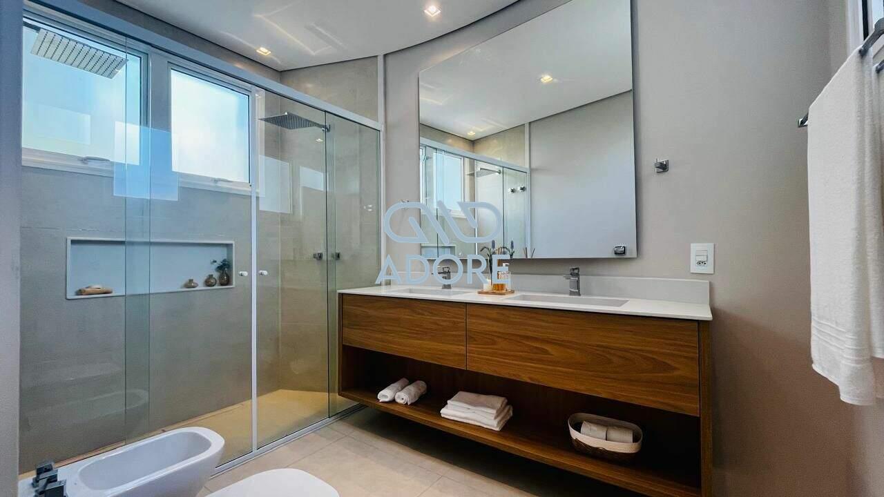 Casa de Condomínio à venda no Condomínio Plaza Athénée: 