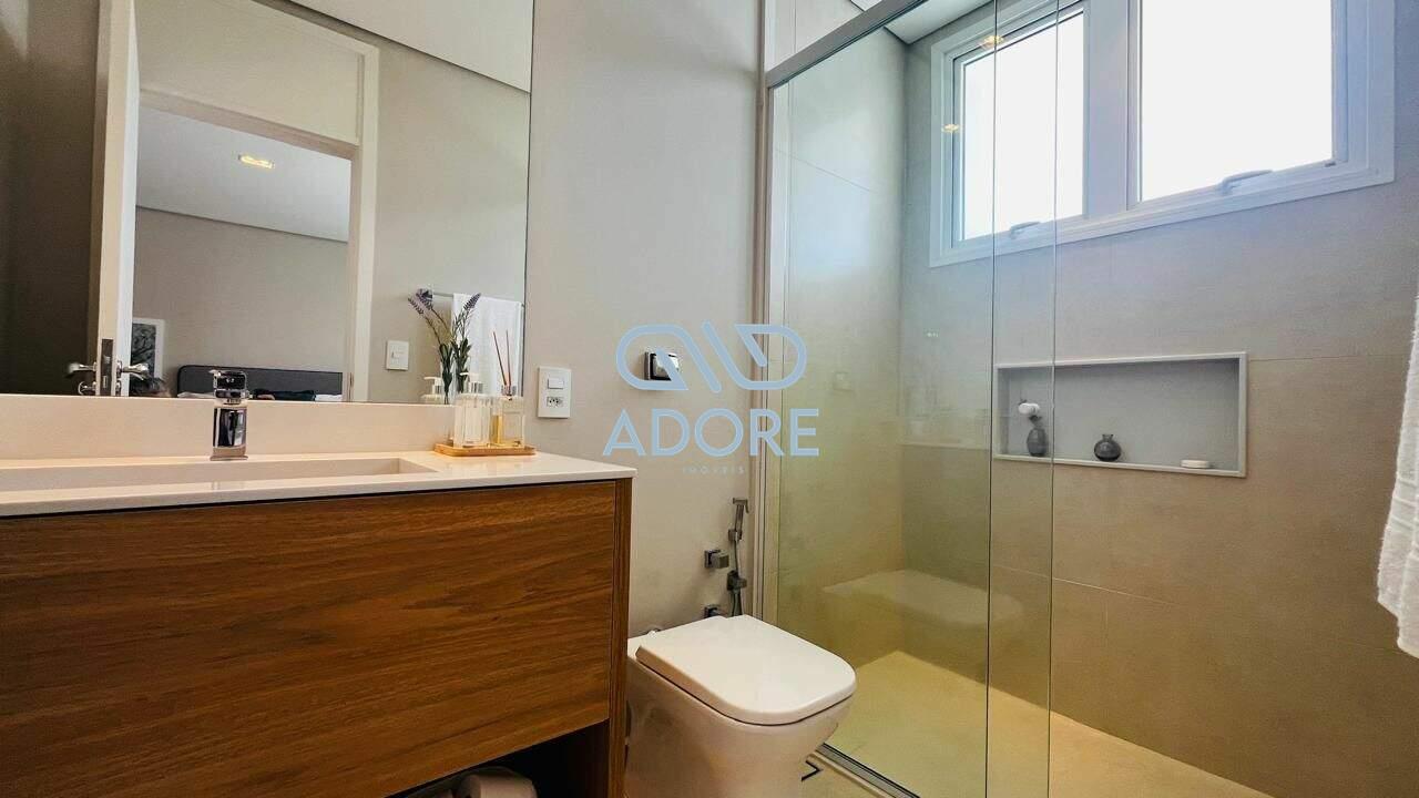 Casa de Condomínio à venda no Condomínio Plaza Athénée: 