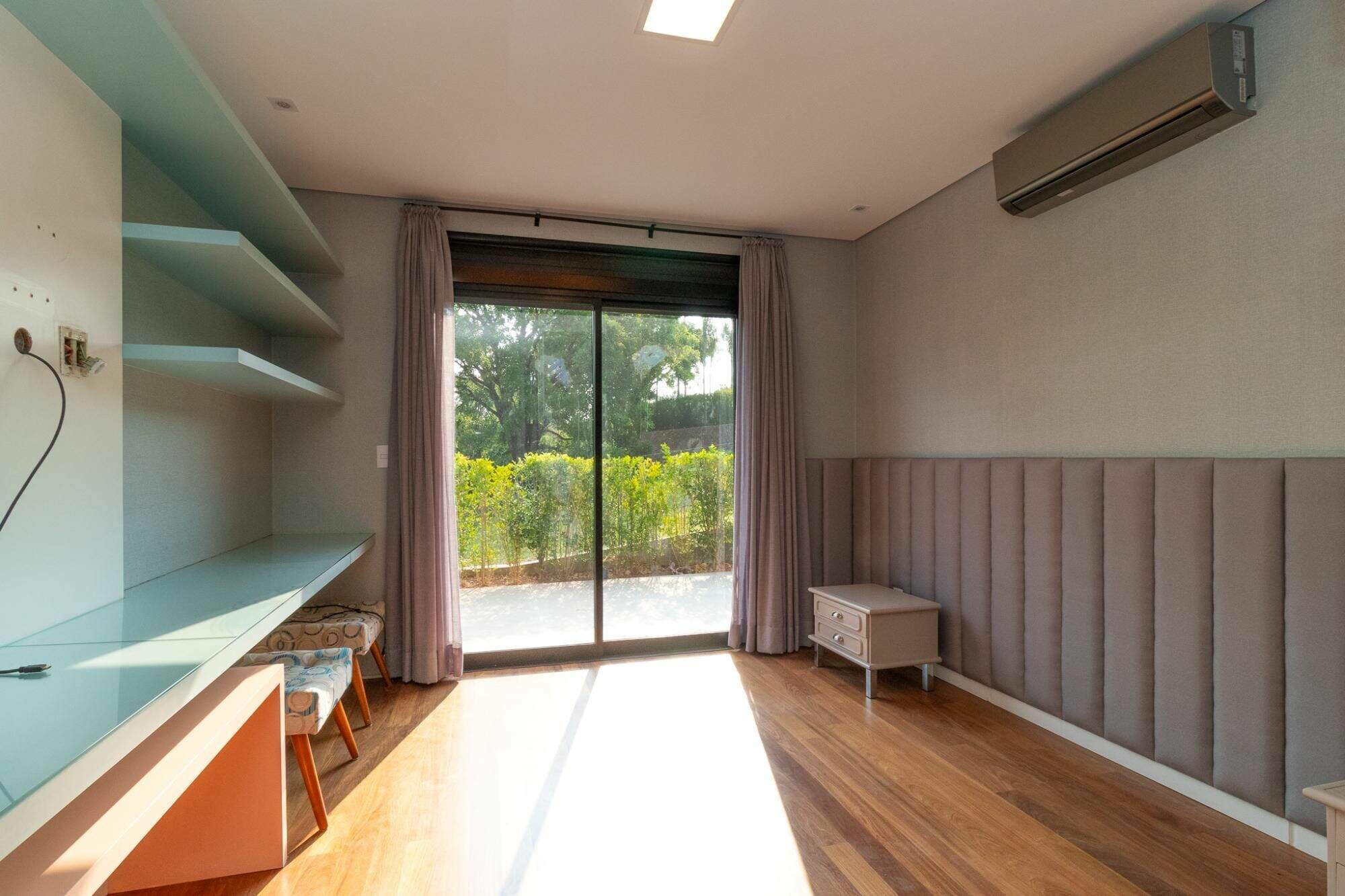 Casa de Condomínio à venda no Condomínio Plaza Athénée: 