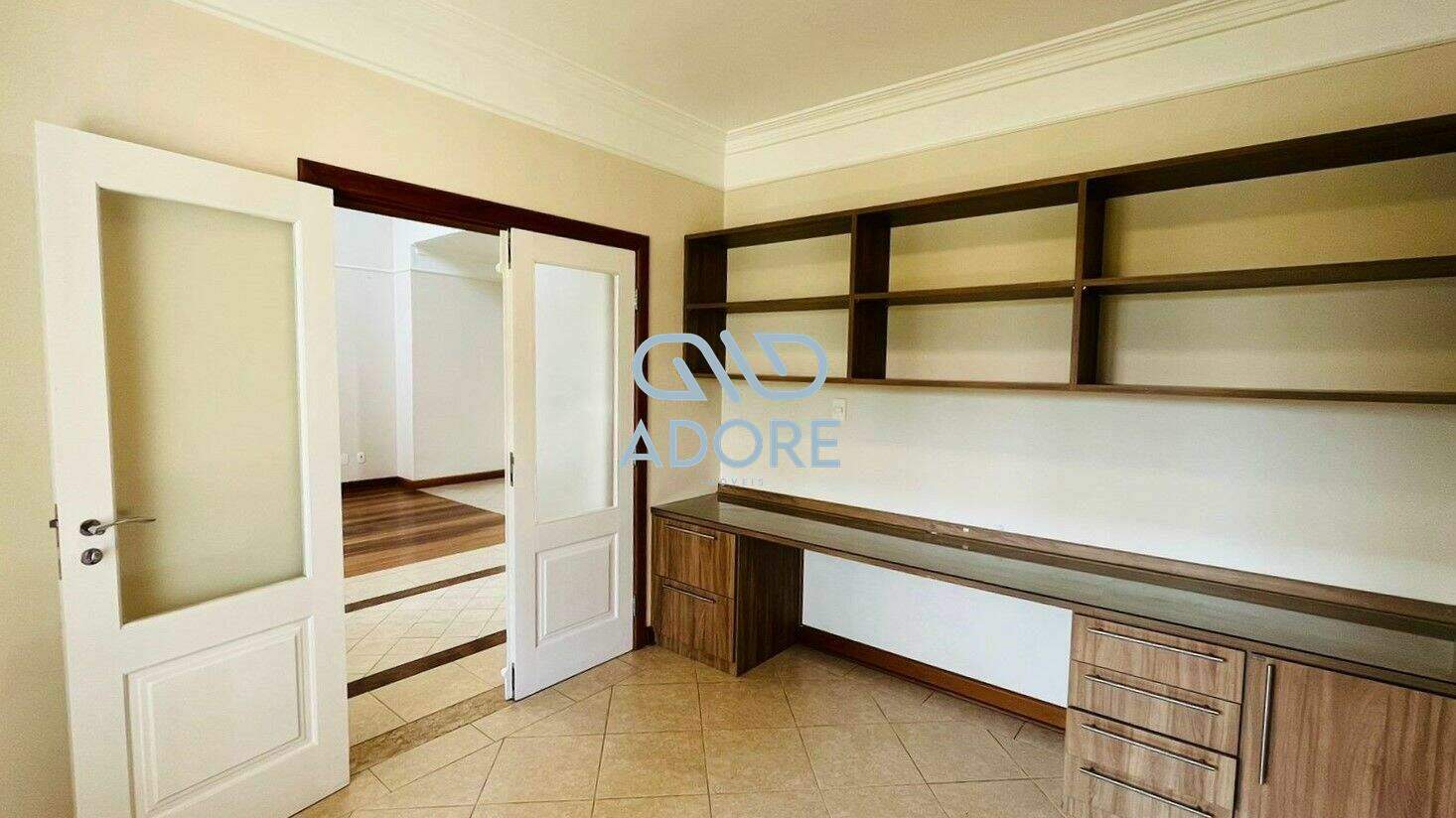 Casa de Condomínio à venda no Condomínio Plaza Athénée: 