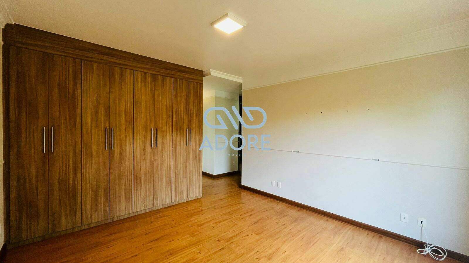 Casa de Condomínio à venda no Condomínio Plaza Athénée: 