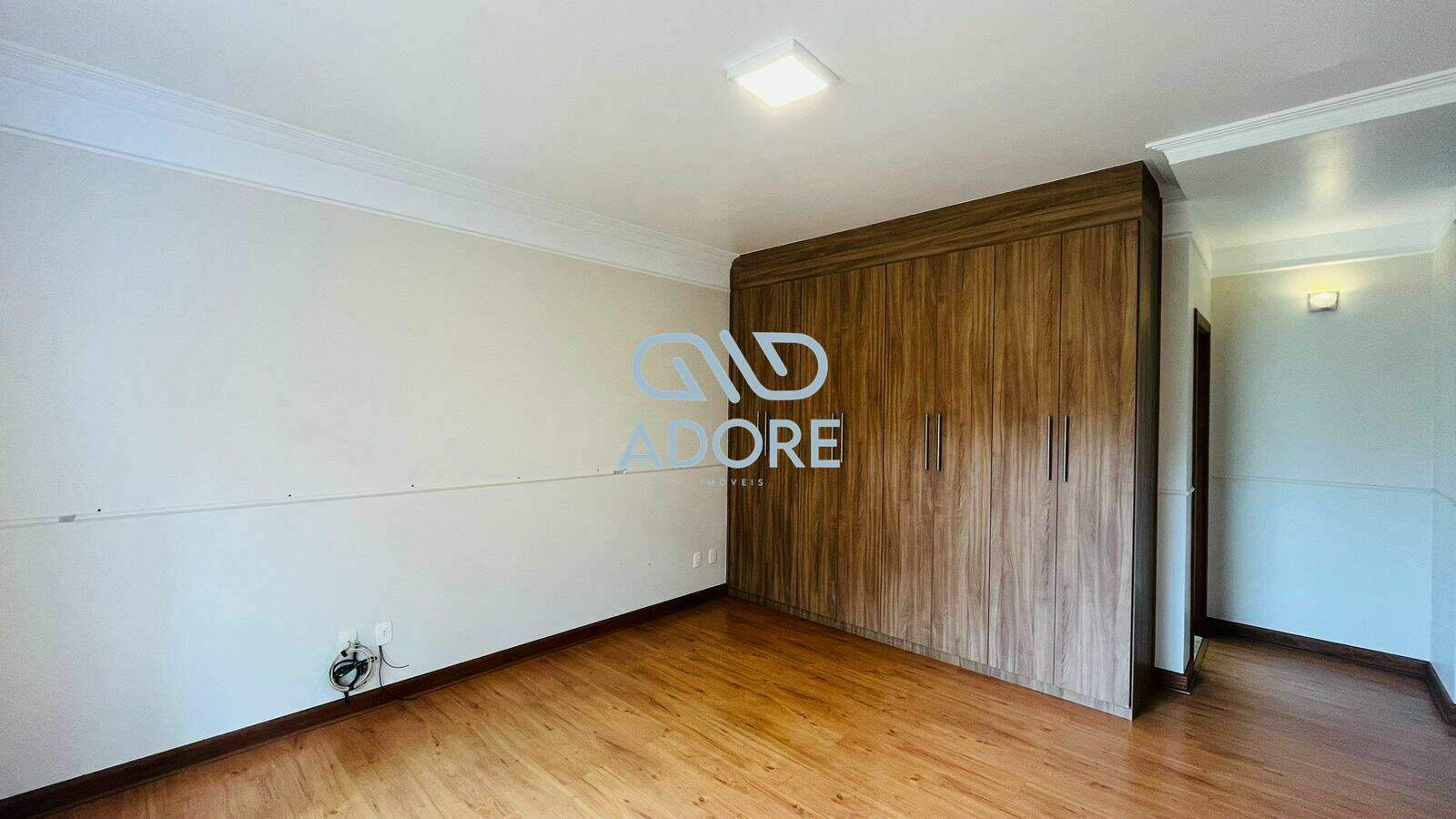 Casa de Condomínio à venda no Condomínio Plaza Athénée: 