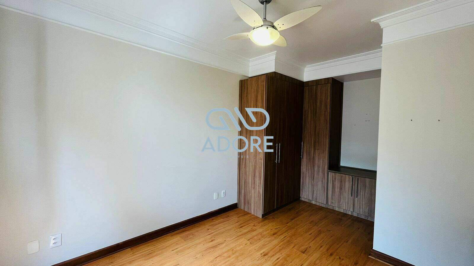 Casa de Condomínio à venda no Condomínio Plaza Athénée: 