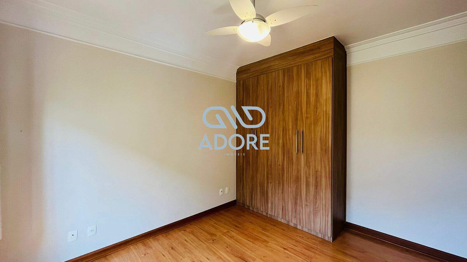 Casa de Condomínio à venda no Condomínio Plaza Athénée: 