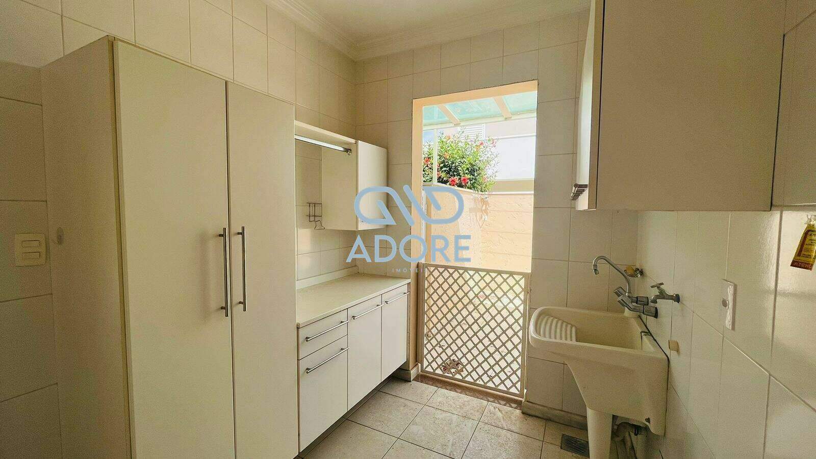 Casa de Condomínio à venda no Condomínio Plaza Athénée: 