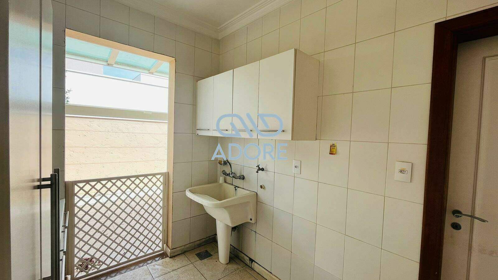 Casa de Condomínio à venda no Condomínio Plaza Athénée: 