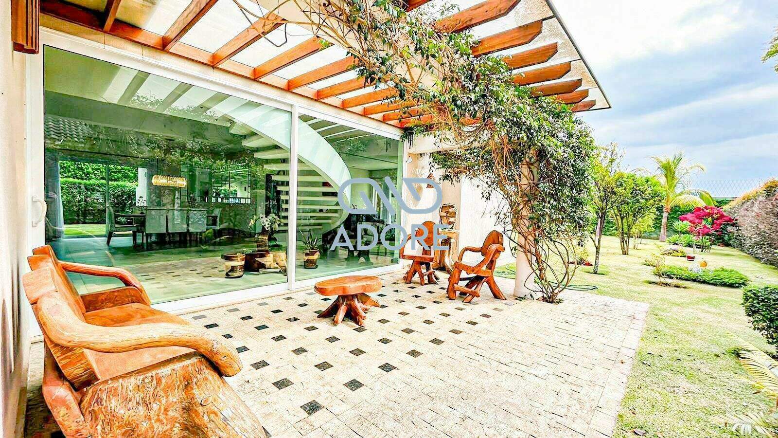 Casa de Condomínio à venda no Condomínio Plaza Athénée: 