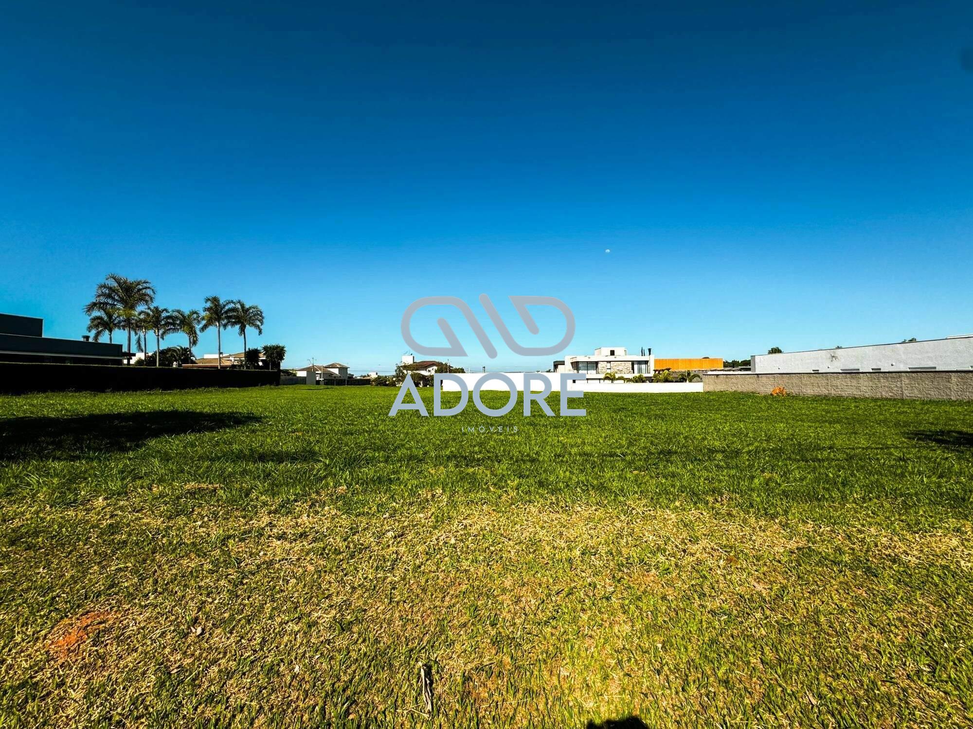 Terreno à venda no Condomínio Xapada Parque Ytu: 