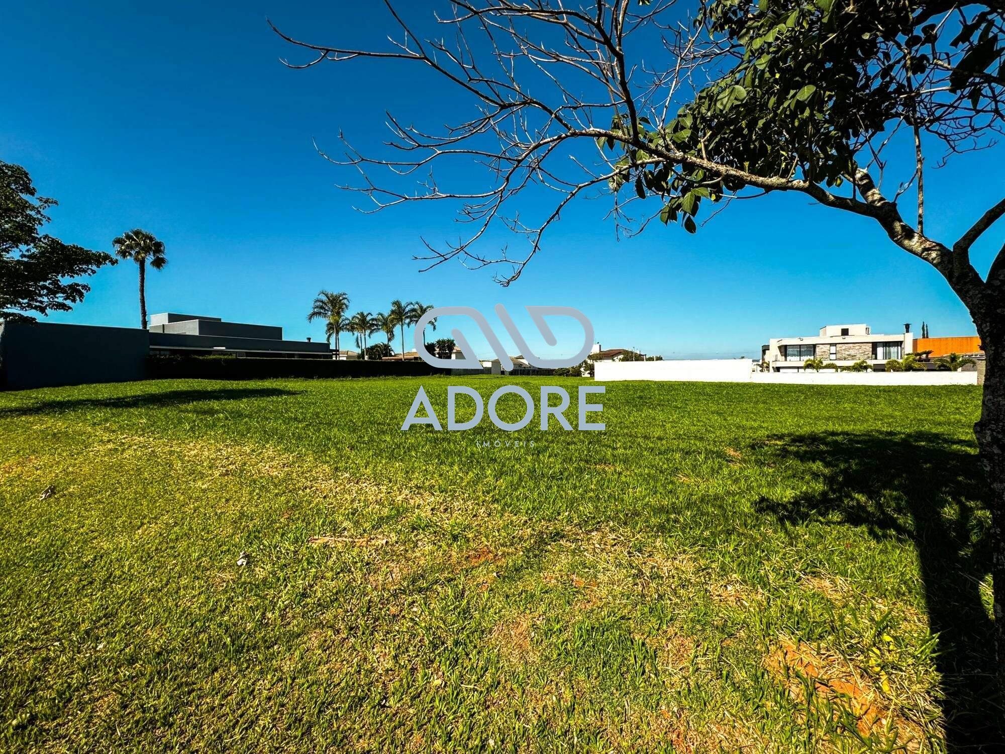 Terreno à venda no Condomínio Xapada Parque Ytu: 