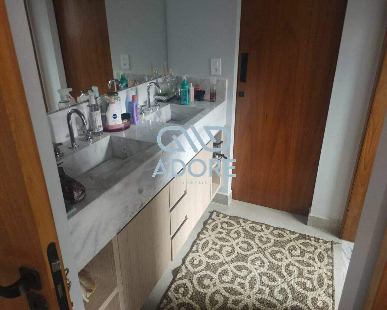 Casa de Condomínio à venda no Jardins do Império: 