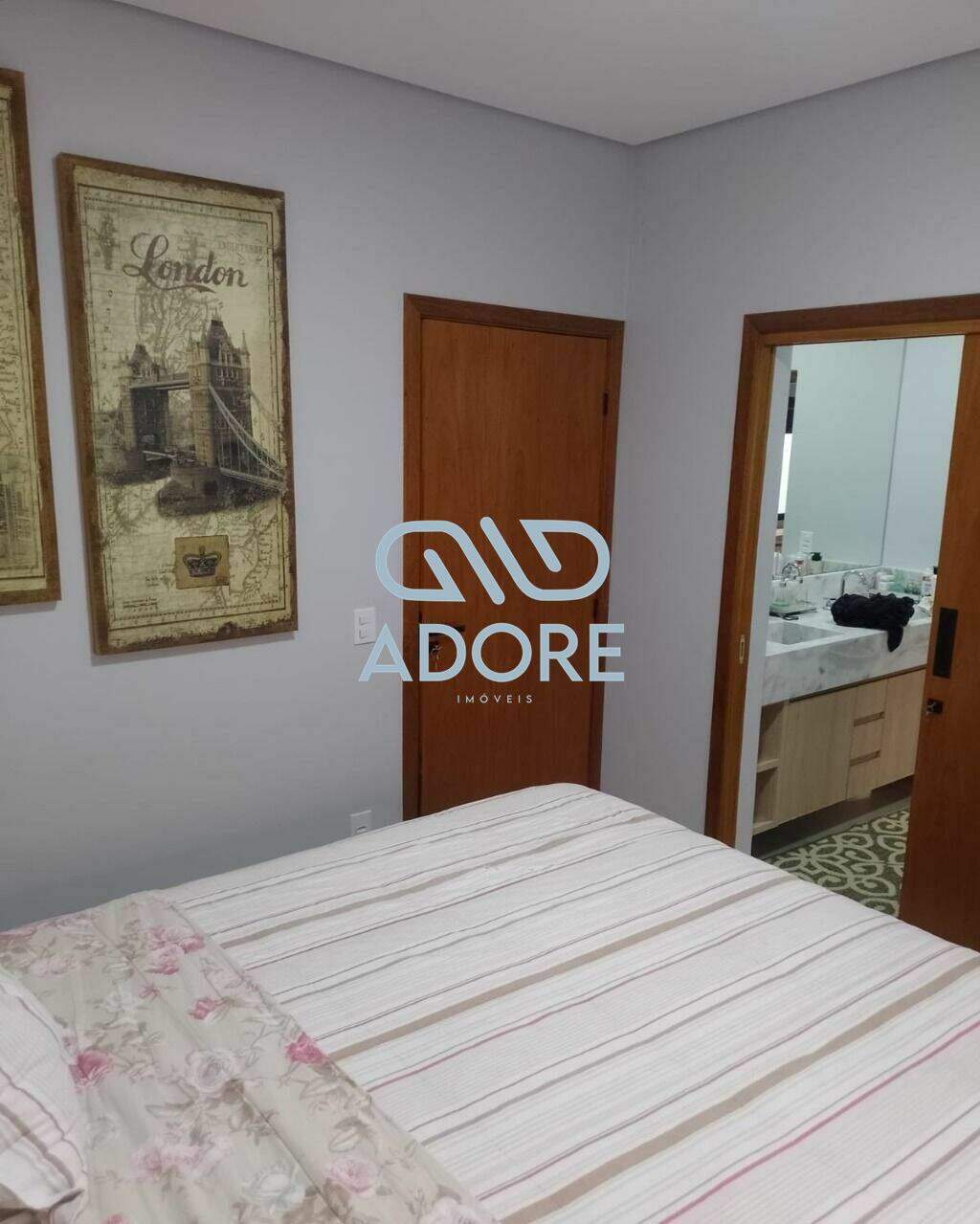 Casa de Condomínio à venda no Jardins do Império: 