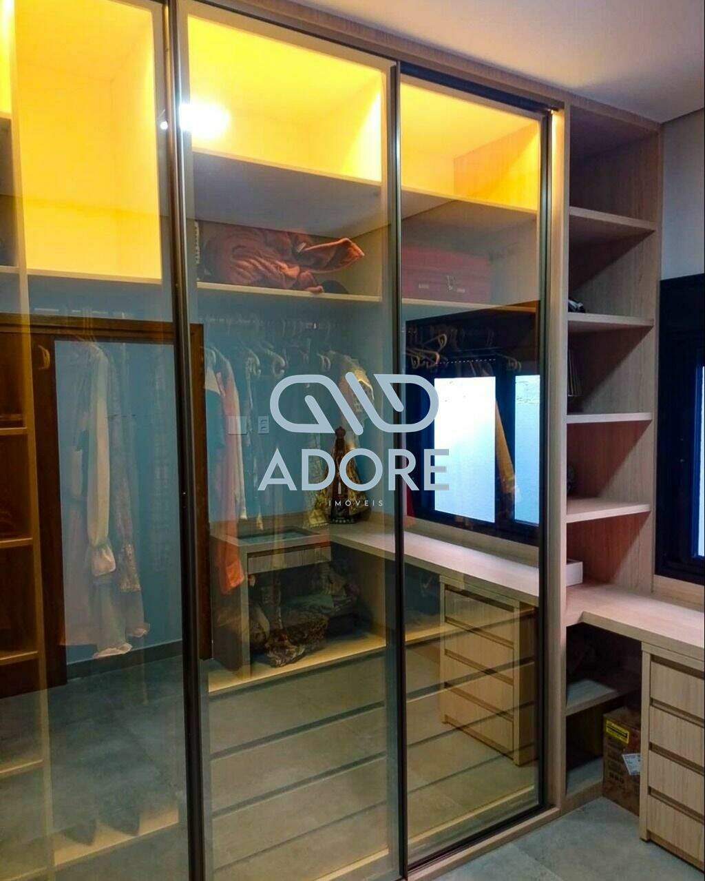 Casa de Condomínio à venda no Jardins do Império: 