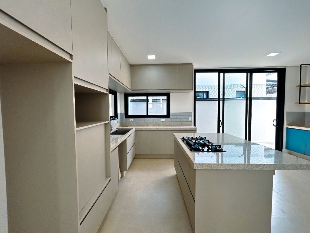 Casa de Condomínio à venda no Vila Romão: 