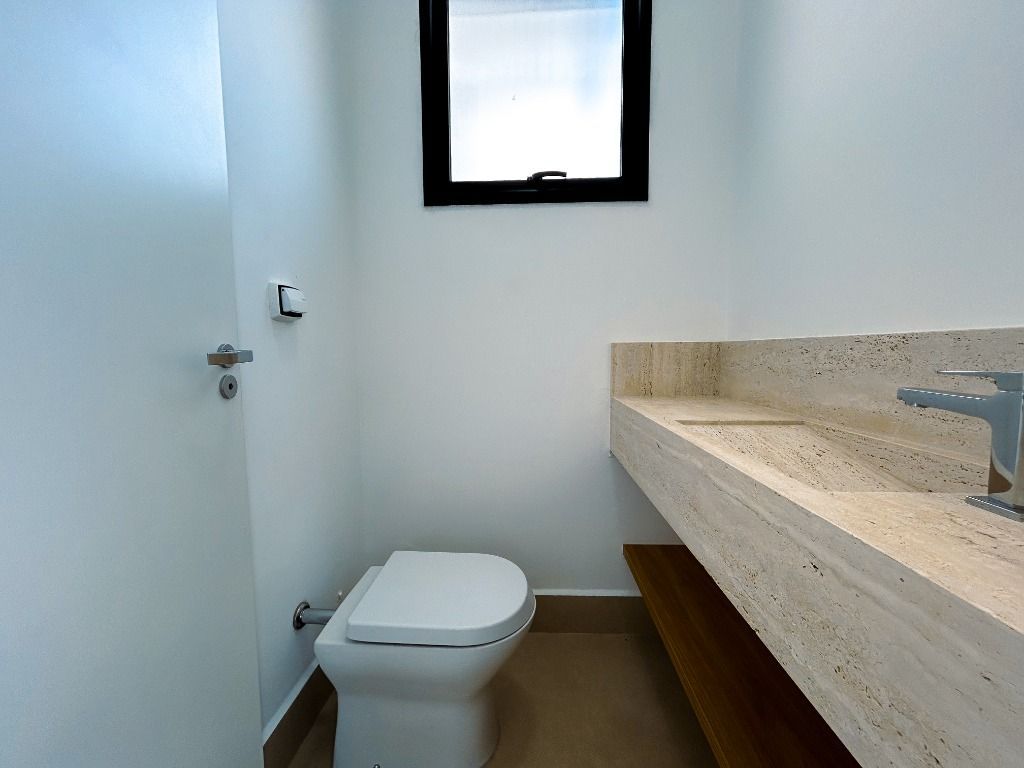 Casa de Condomínio à venda no Vila Romão: 