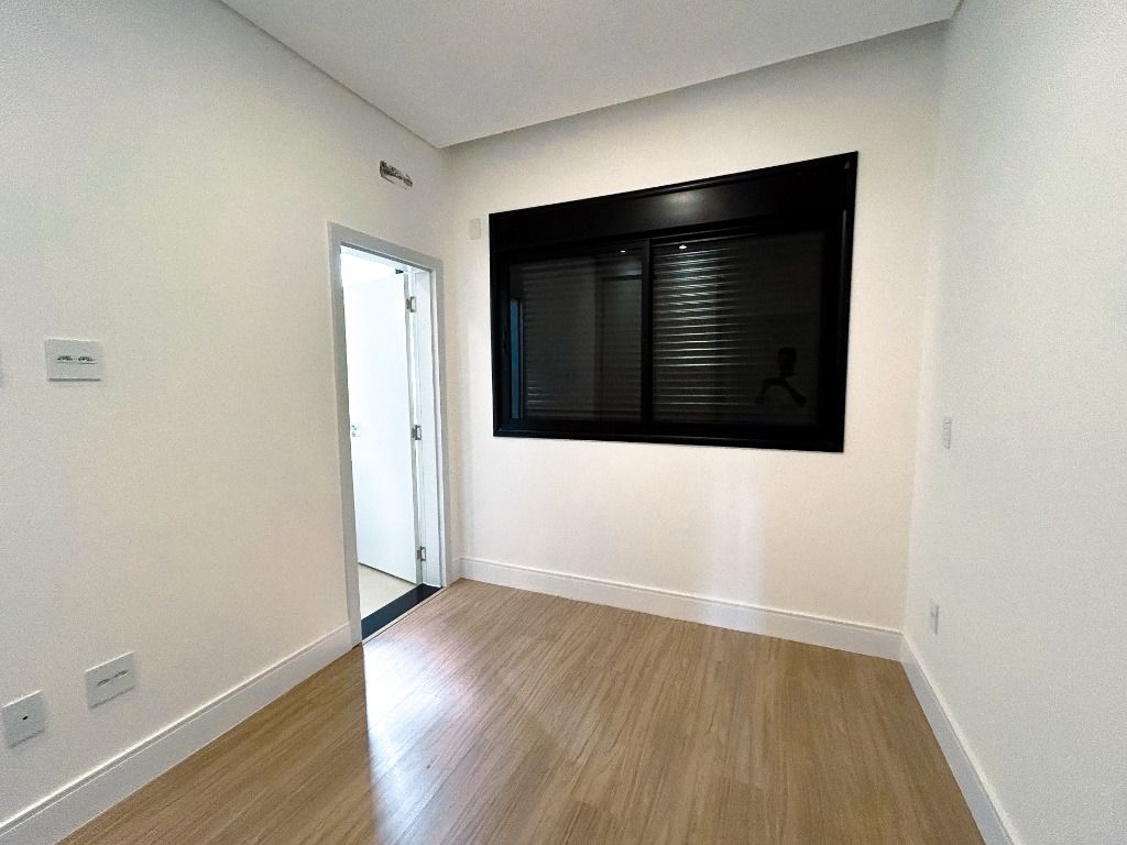 Casa de Condomínio à venda no Vila Romão: 