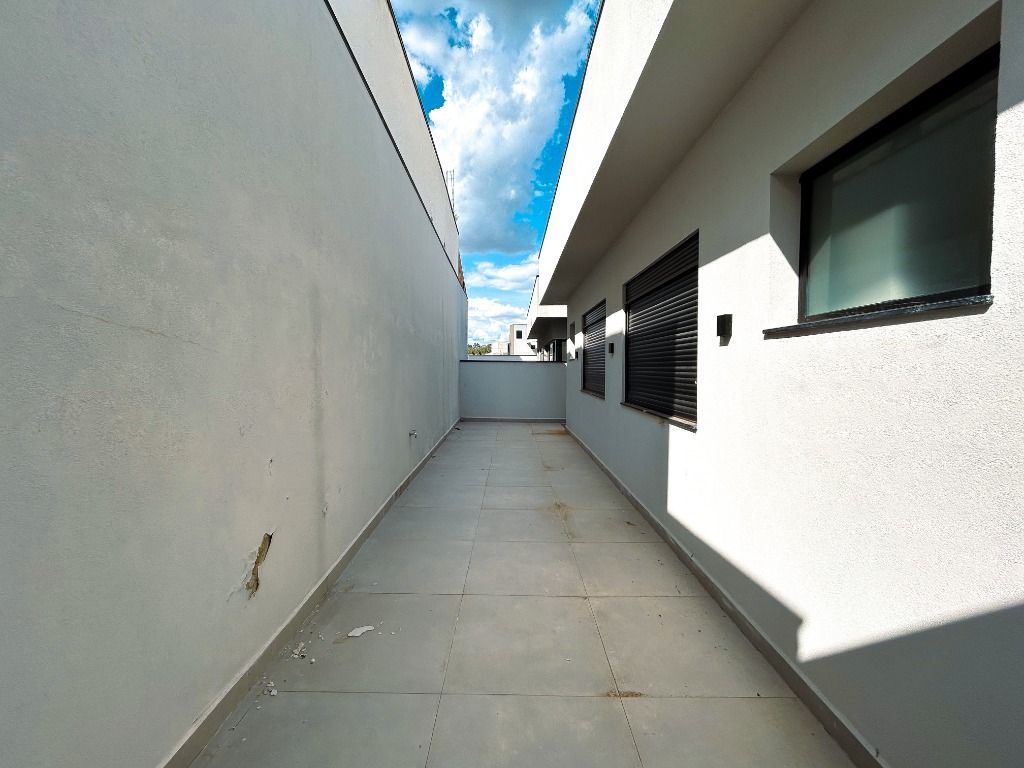 Casa de Condomínio à venda no Vila Romão: 