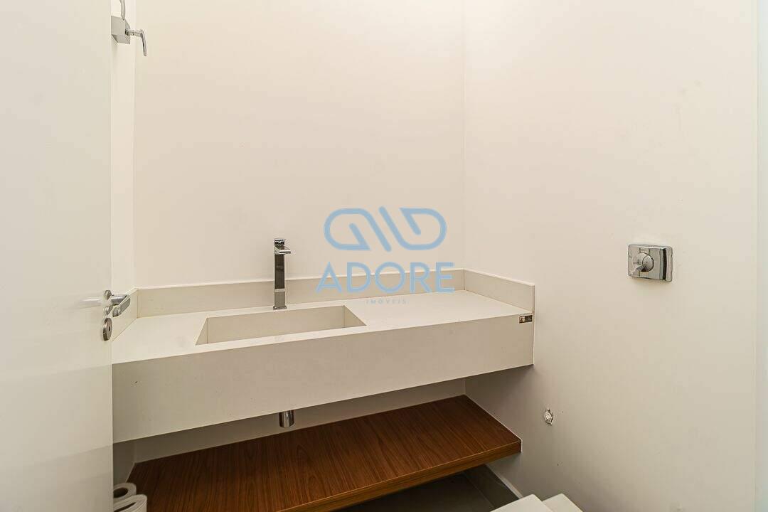 Casa de Condomínio à venda no Condomínio Villas do Golfe: 