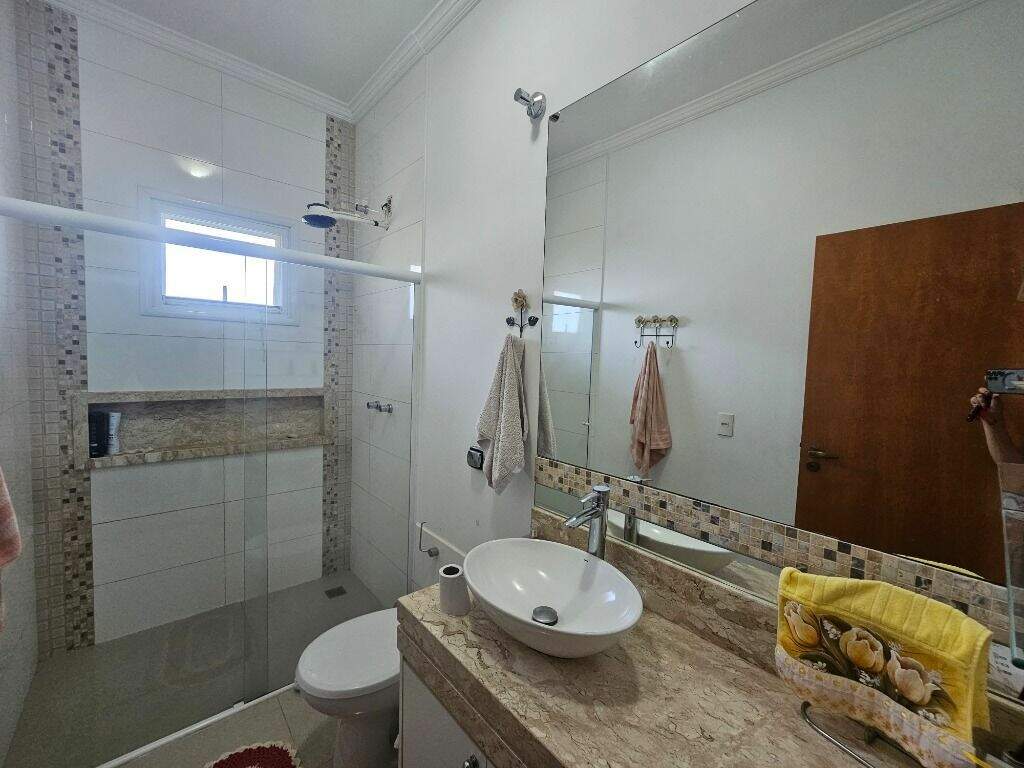 Casa de Condomínio à venda no Terras de Santa Izabel: 