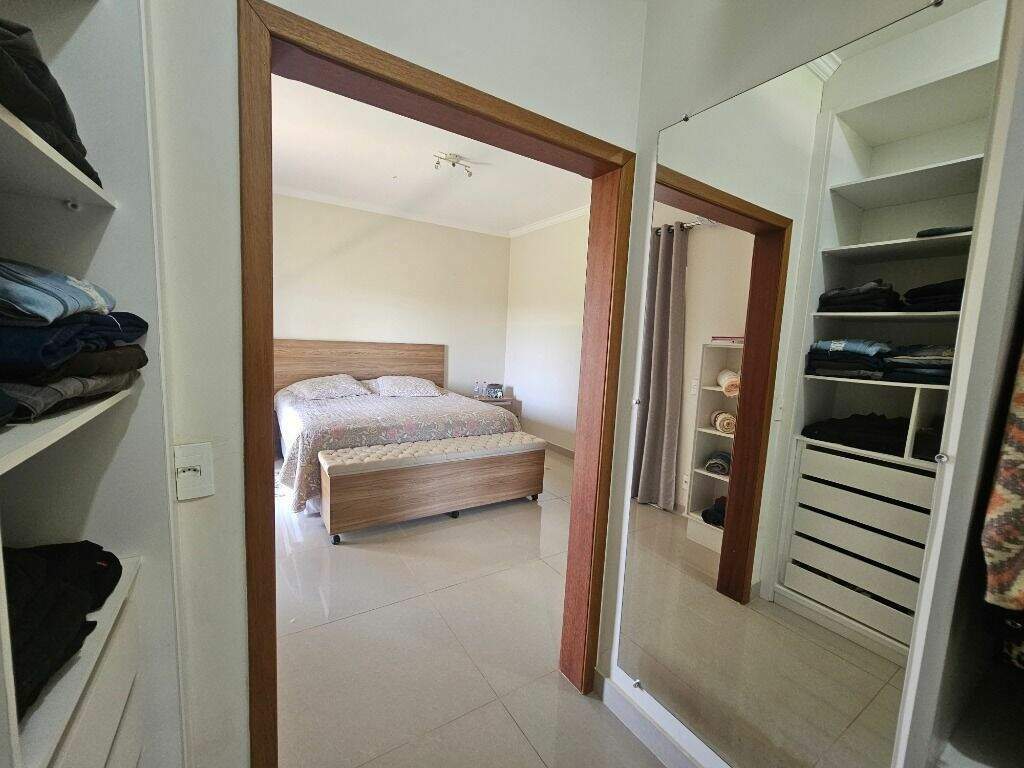 Casa de Condomínio à venda no Terras de Santa Izabel: 