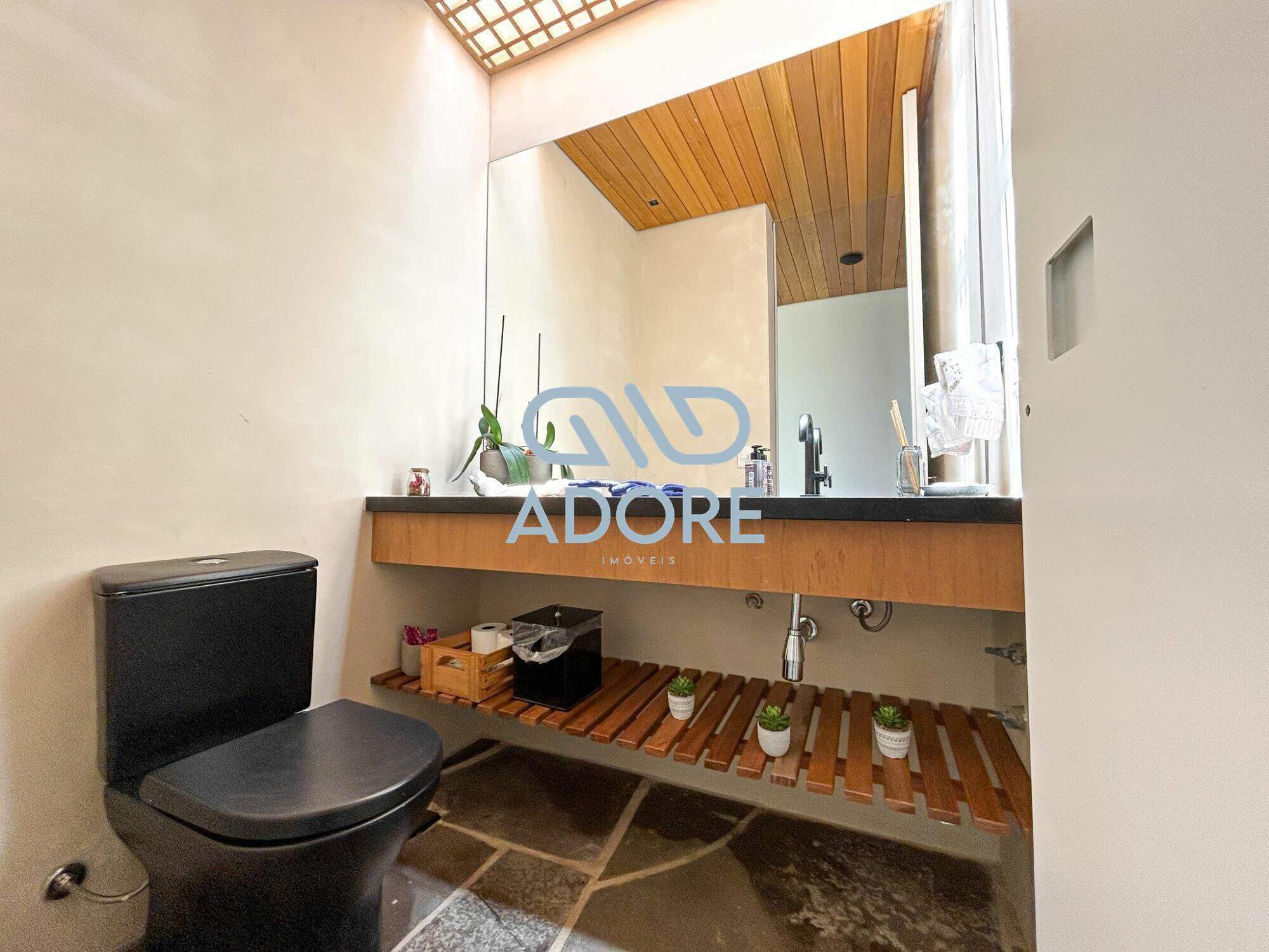 Casa de Condomínio à venda no Condomínio Villas do Golfe: 