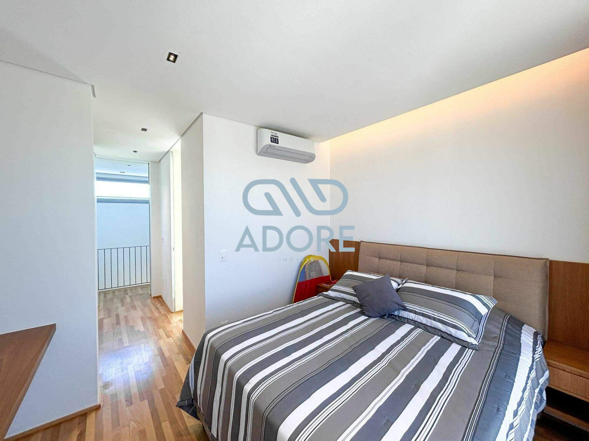 Casa de Condomínio à venda no Condomínio Villas do Golfe: 