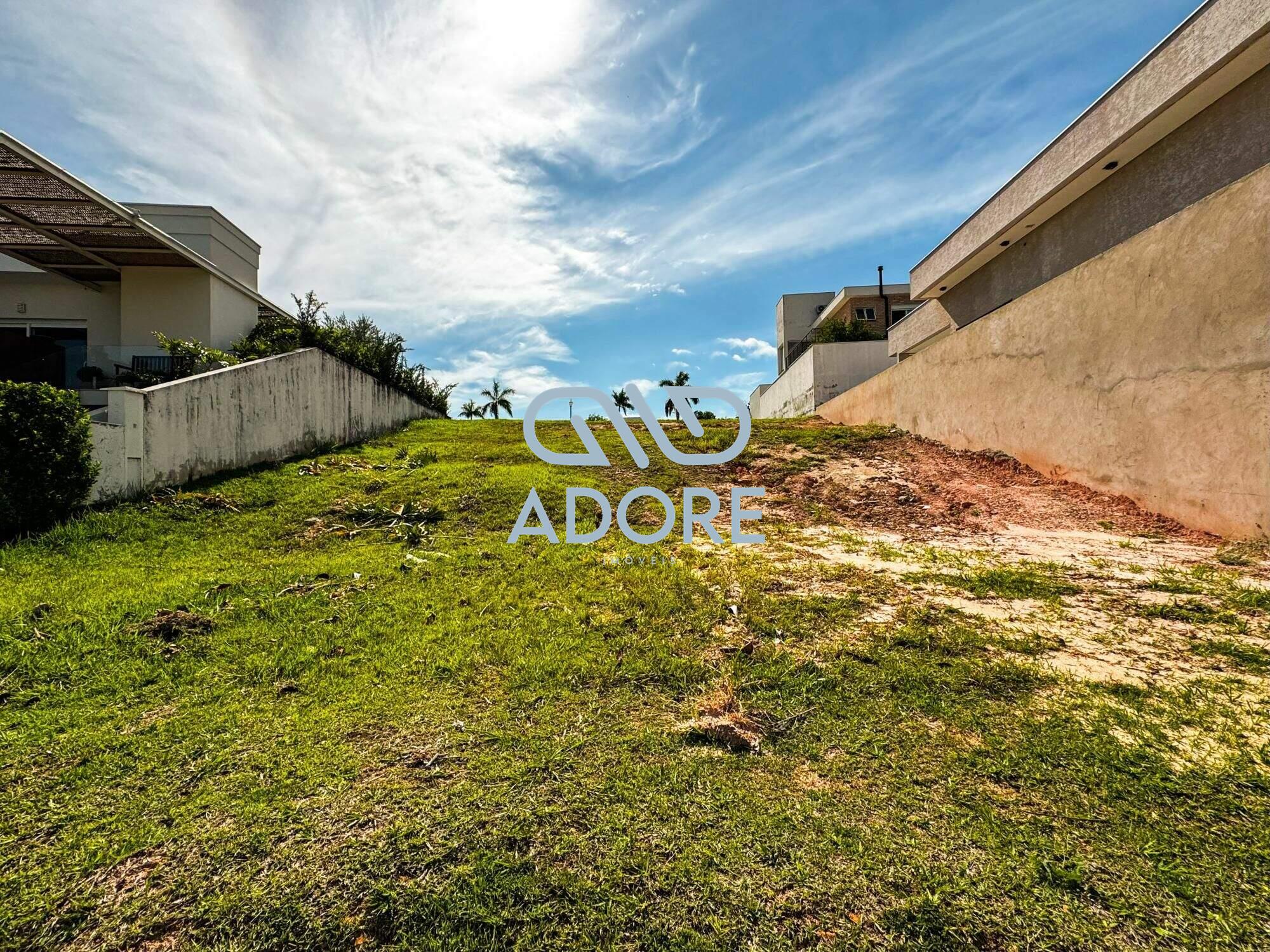 Terreno à venda no Condomínio Villas do Golfe: 