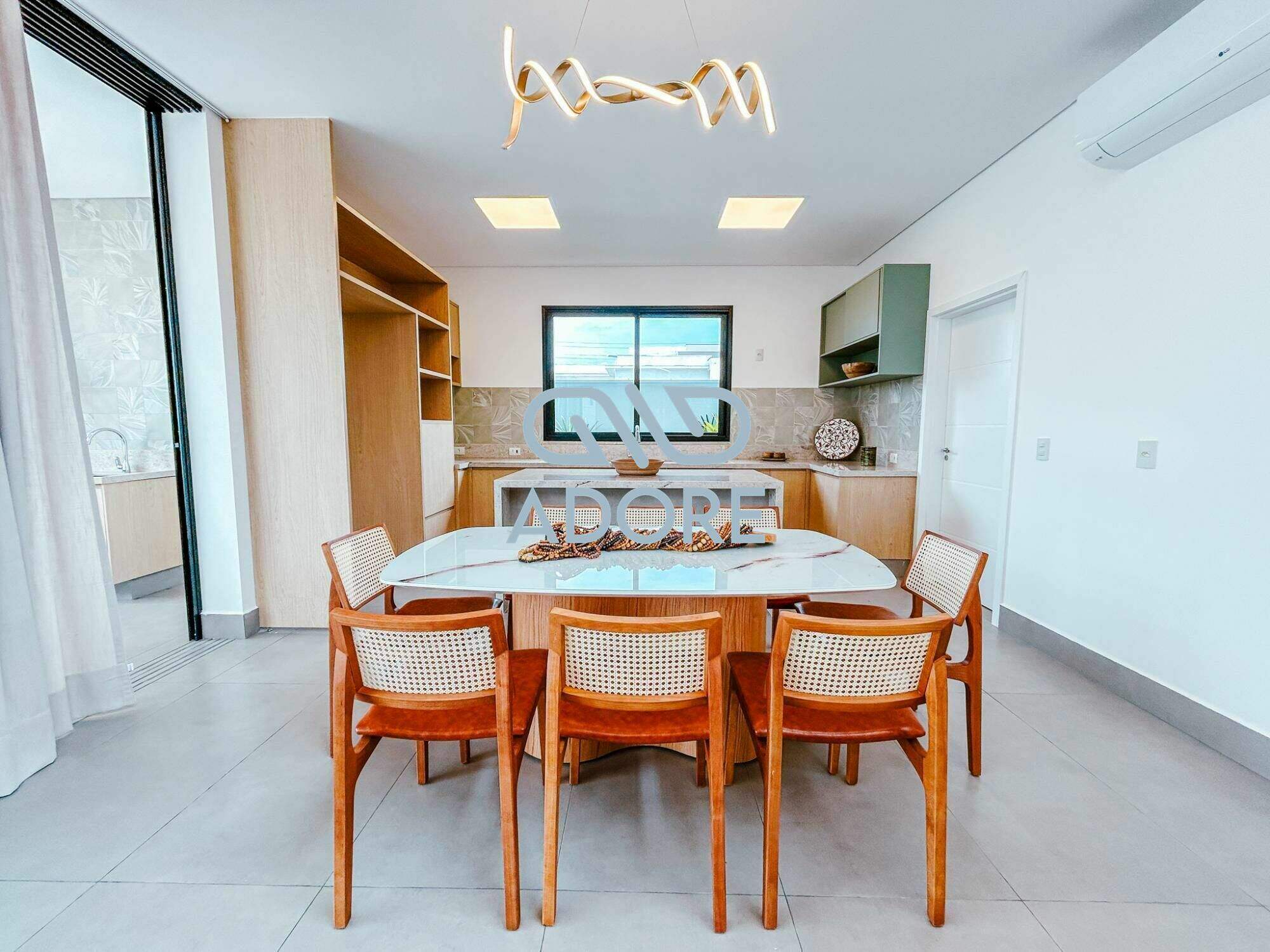 Casa de Condomínio à venda no Condomínio Villas do Golfe: 