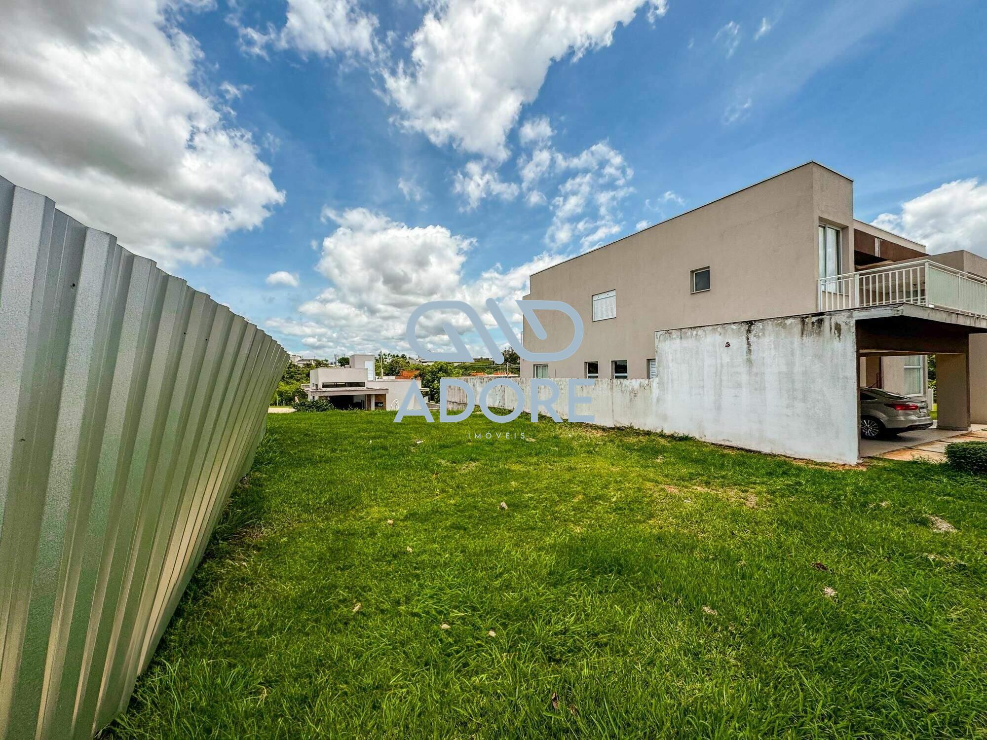 Terreno à venda no Condomínio Una: 