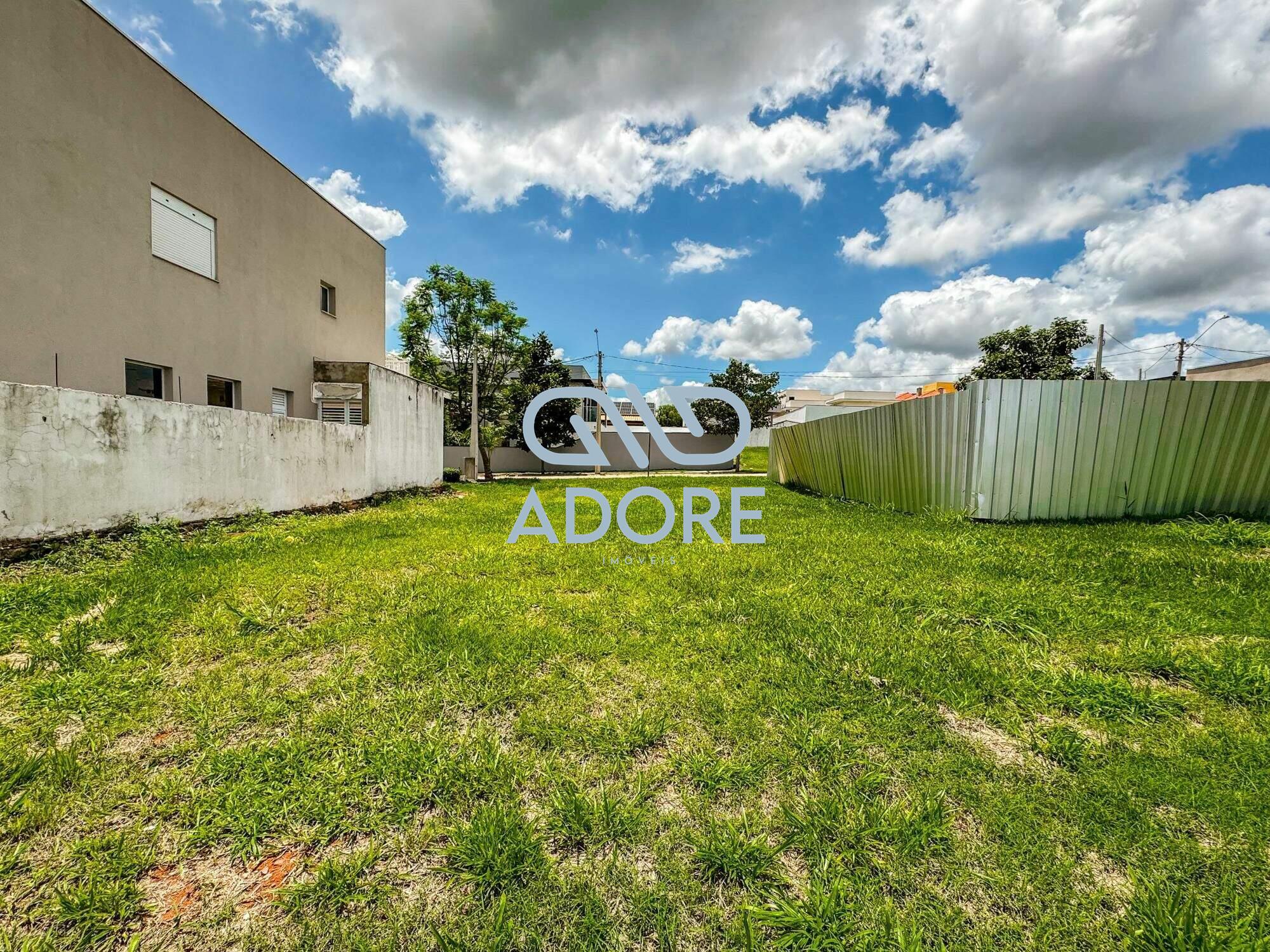 Terreno à venda no Condomínio Una: 