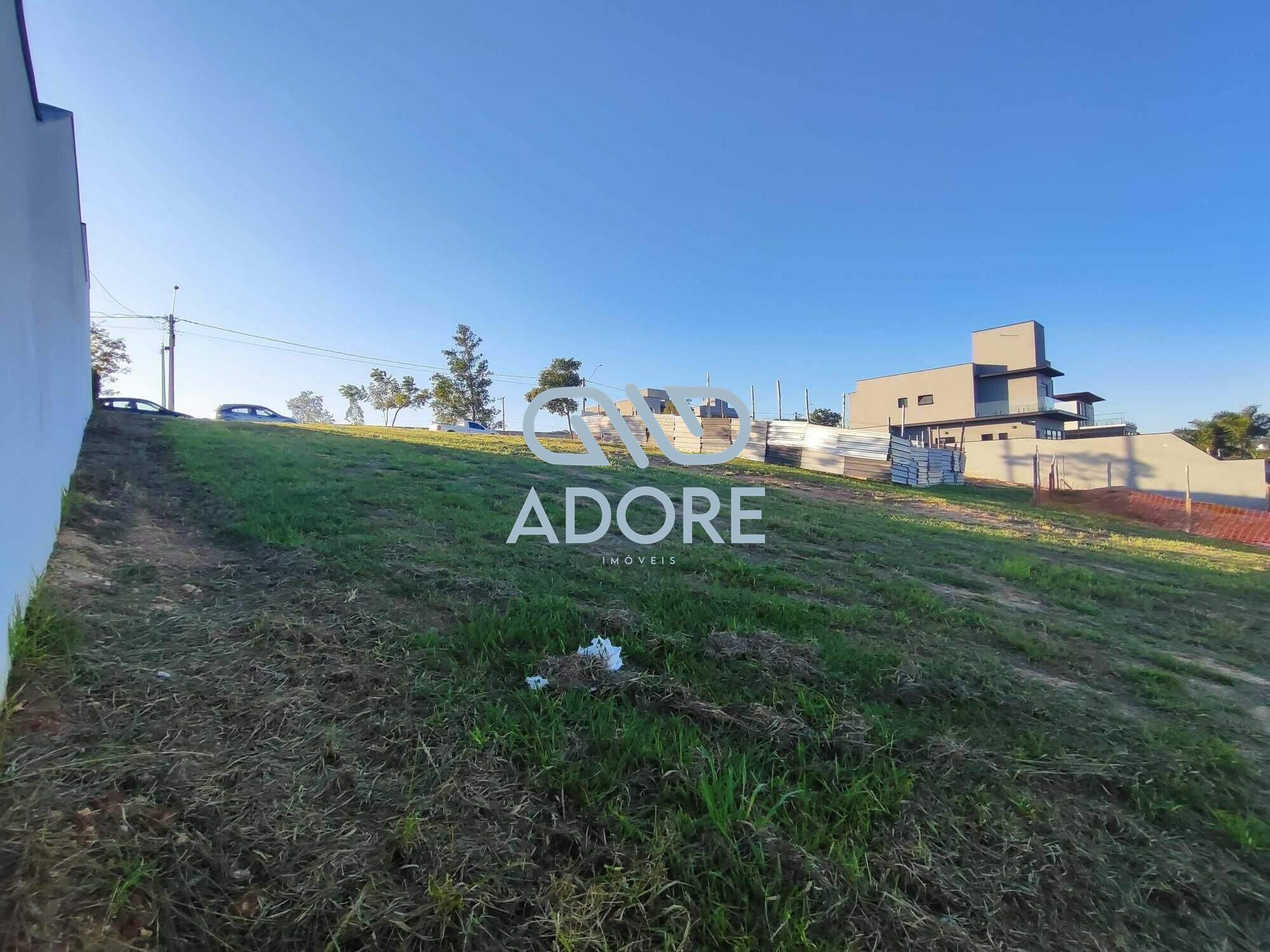 Terreno à venda no Condomínio Una: 