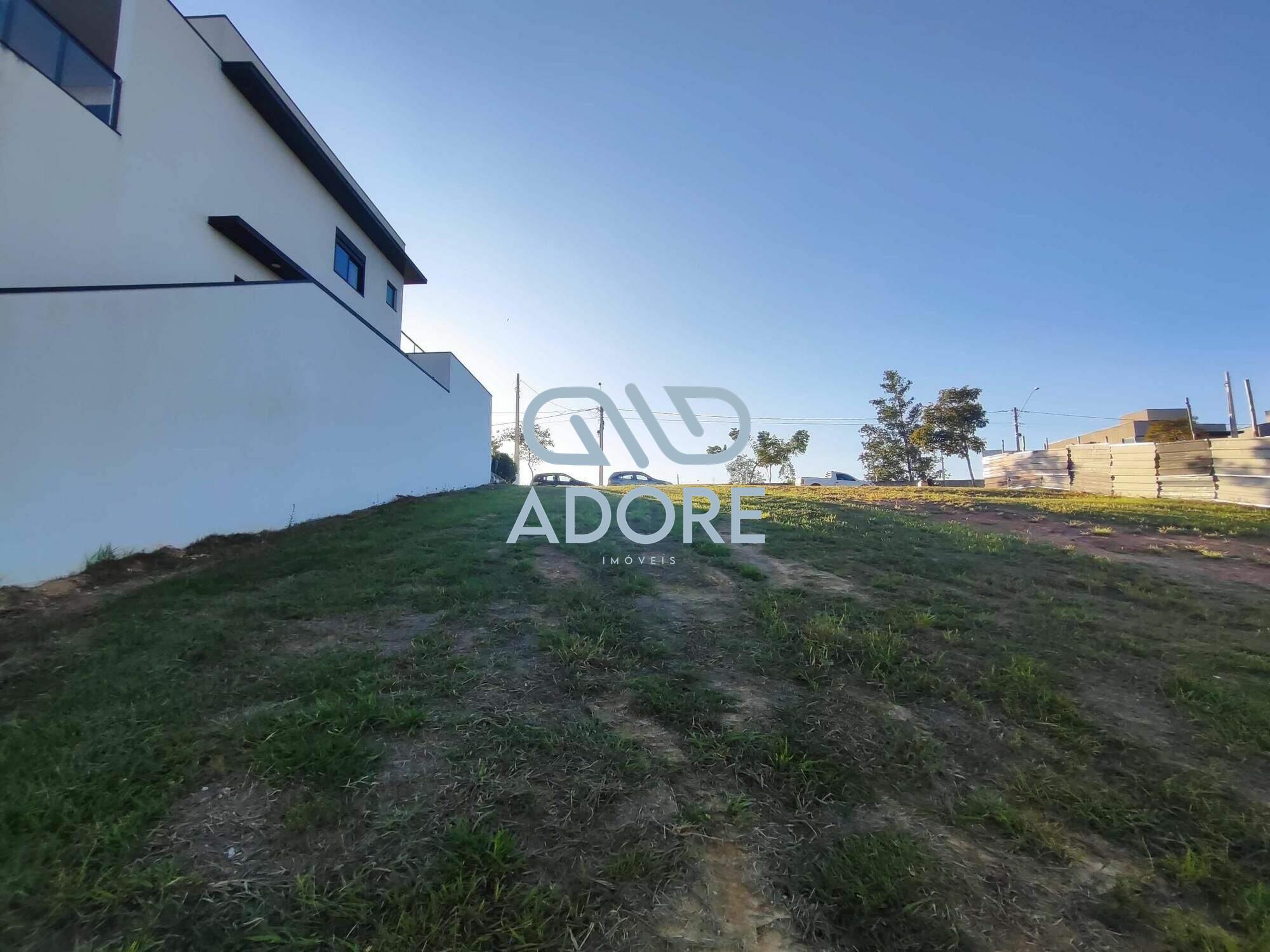 Terreno à venda no Condomínio Una: 