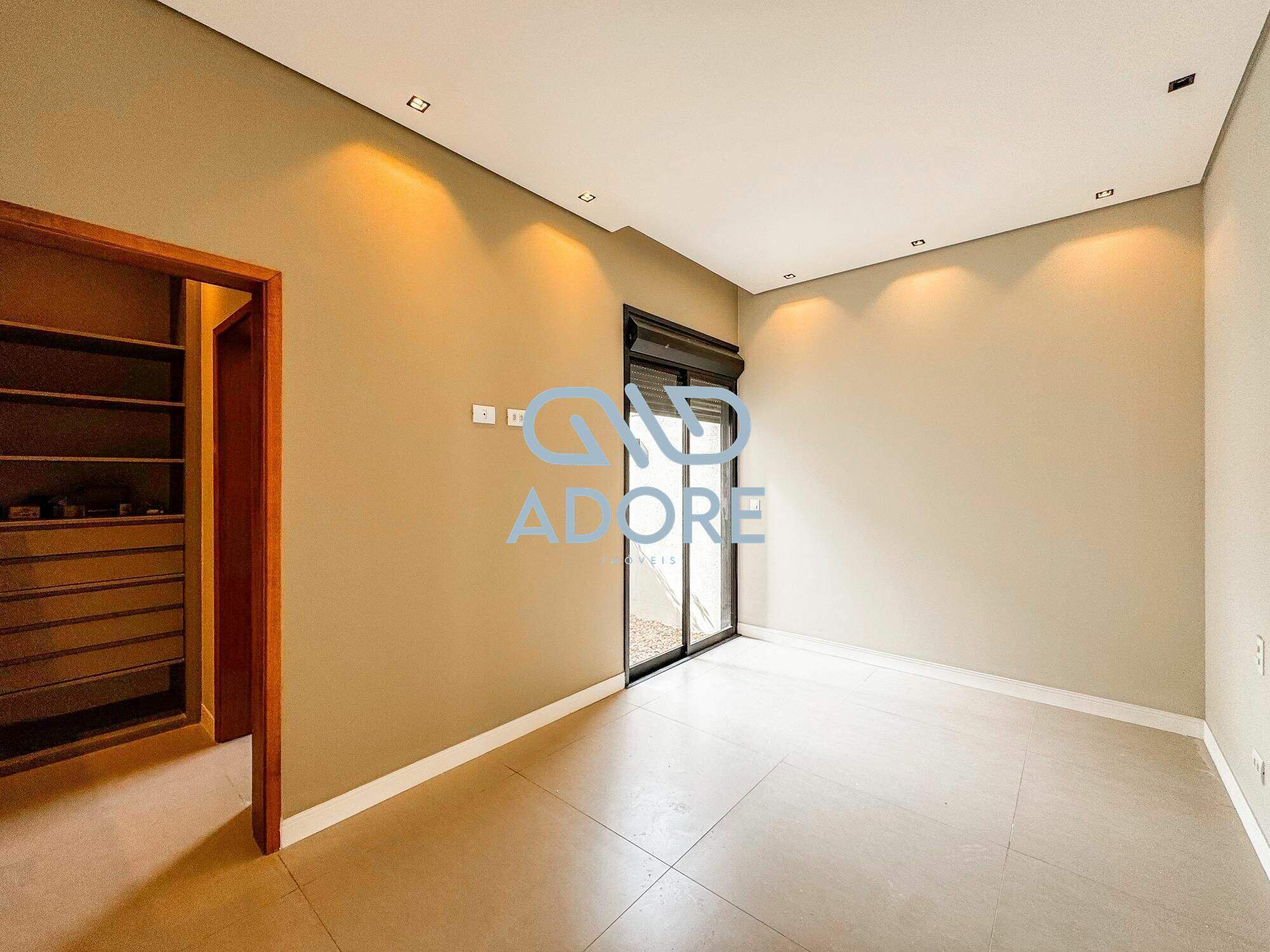 Casa de Condomínio à venda no Condomínio Villas do Golfe: 