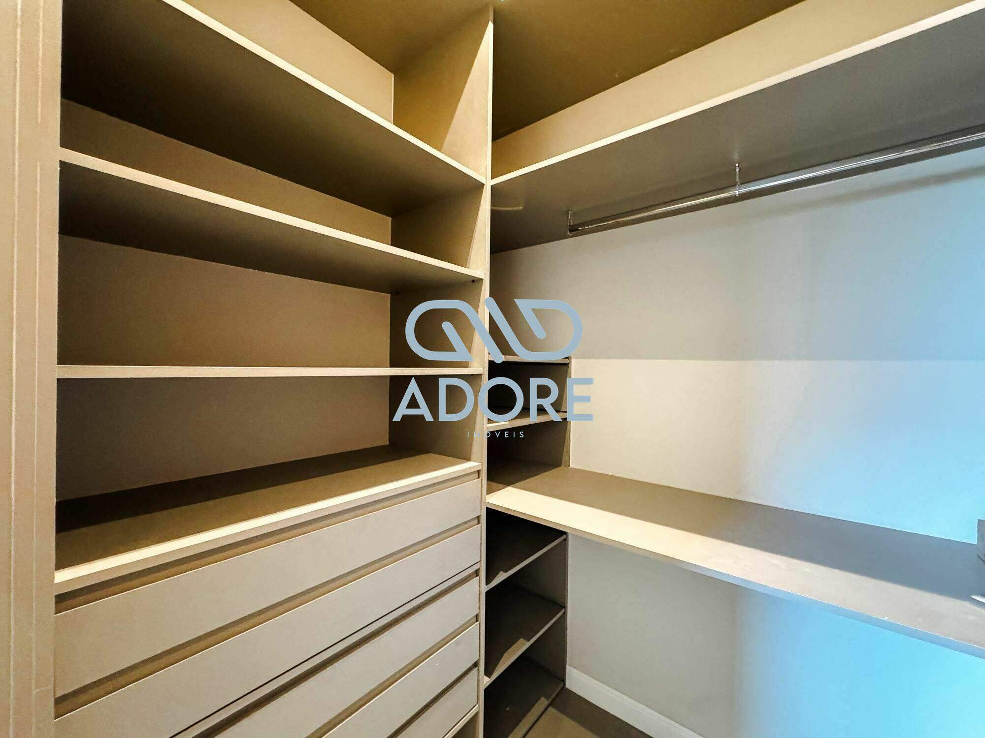 Casa de Condomínio à venda no Condomínio Villas do Golfe: 