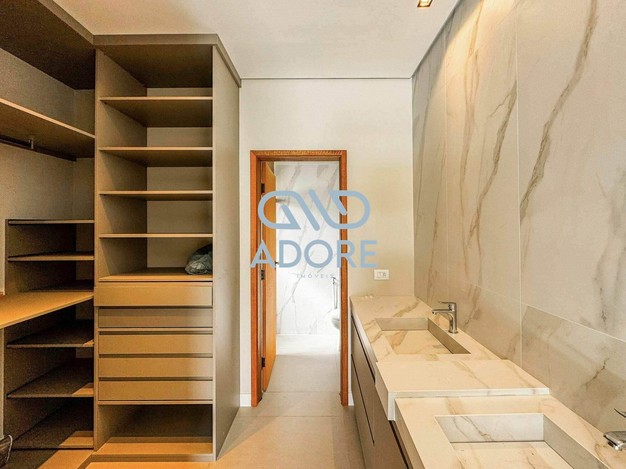 Casa de Condomínio à venda no Condomínio Villas do Golfe: 
