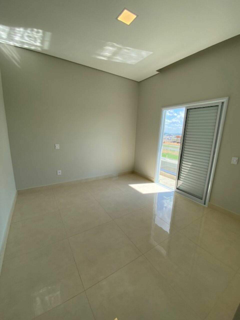 Casa de Condomínio à venda no Jardim Residencial Dona Maria José: 