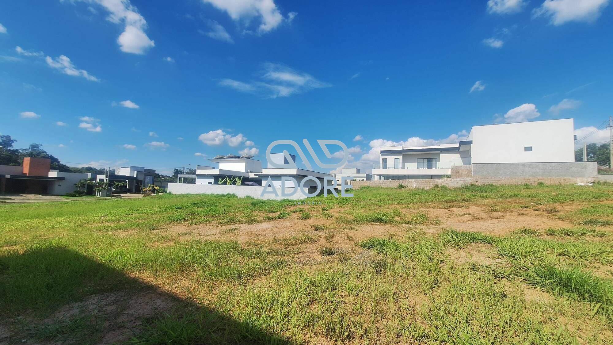 Terreno à venda no Condomínio Portal dos Bandeirantes: 