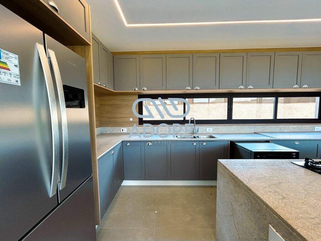 Casa de Condomínio à venda no Condomínio Villas do Golfe: 