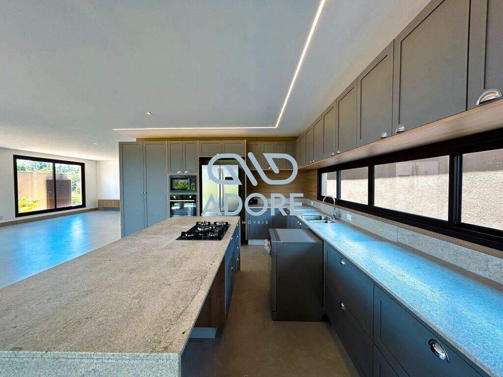 Casa de Condomínio à venda no Condomínio Villas do Golfe: 