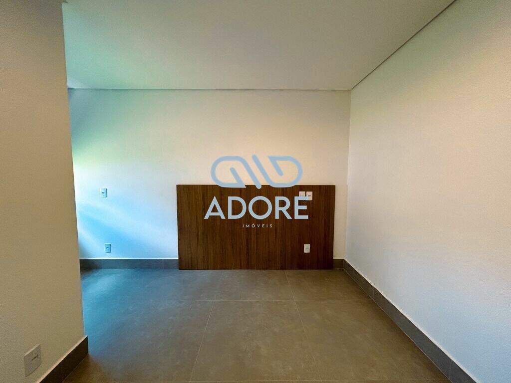 Casa de Condomínio à venda no Condomínio Villas do Golfe: 