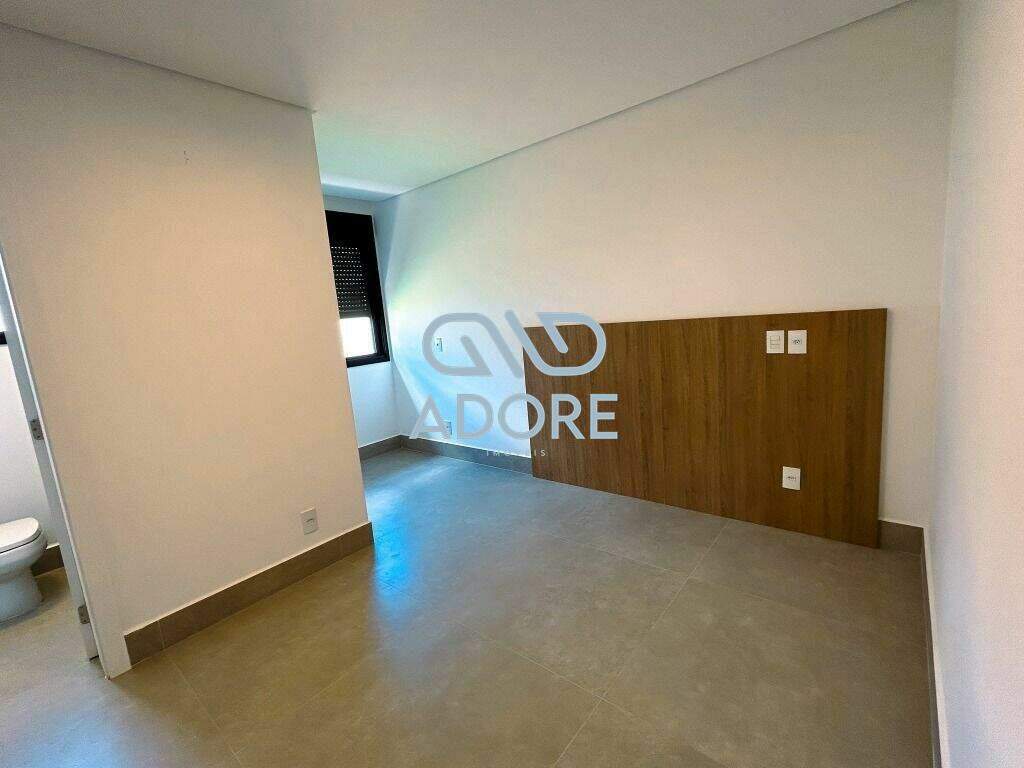 Casa de Condomínio à venda no Condomínio Villas do Golfe: 