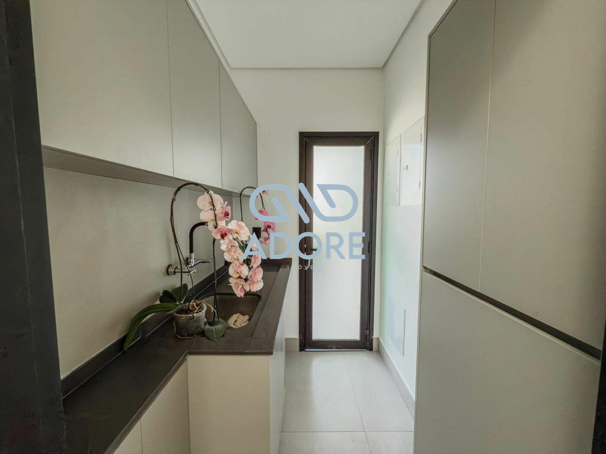 Casa de Condomínio à venda no Pinheirinho: 
