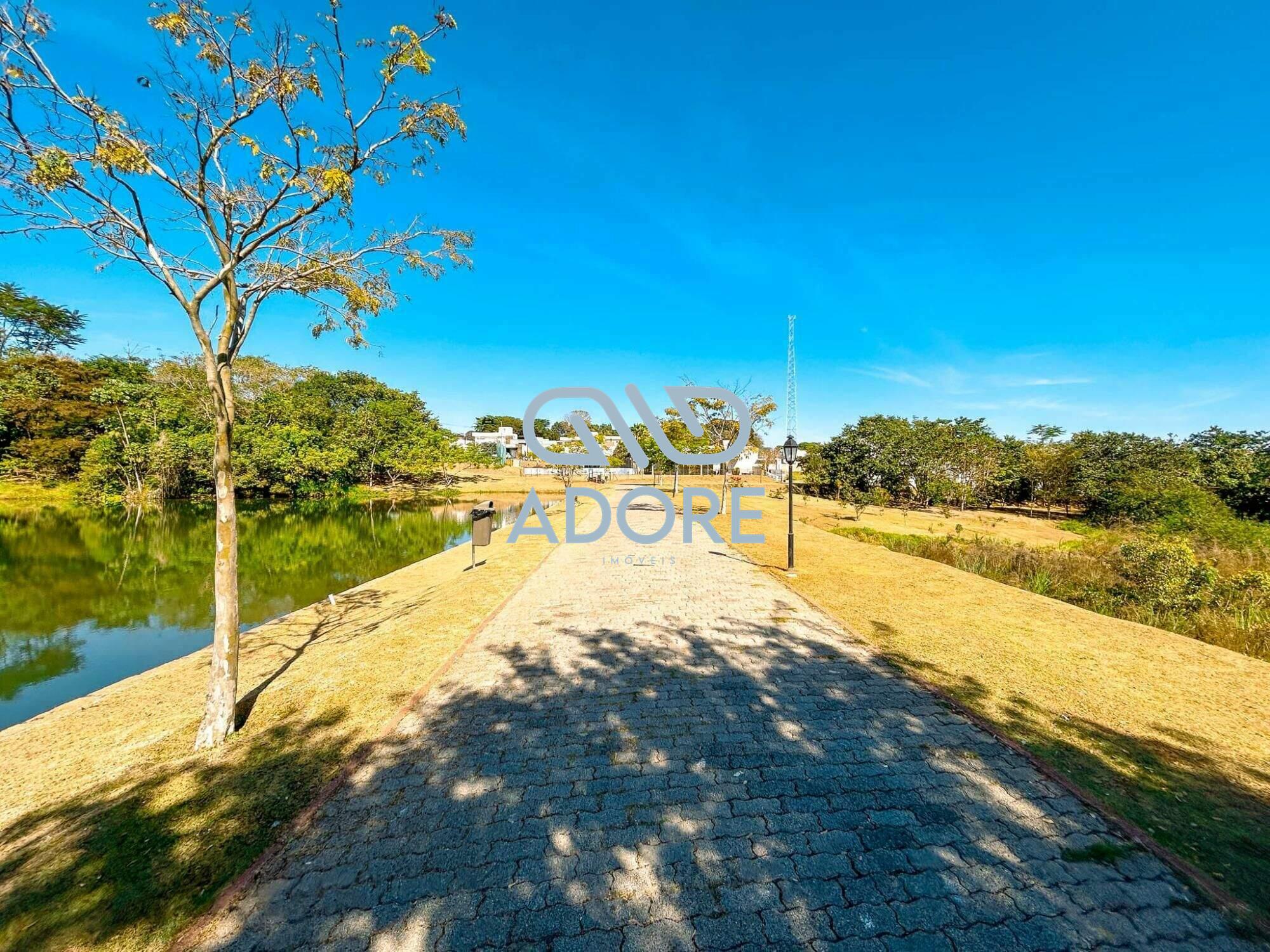 Terreno à venda no Condomínio Portal dos Bandeirantes: 