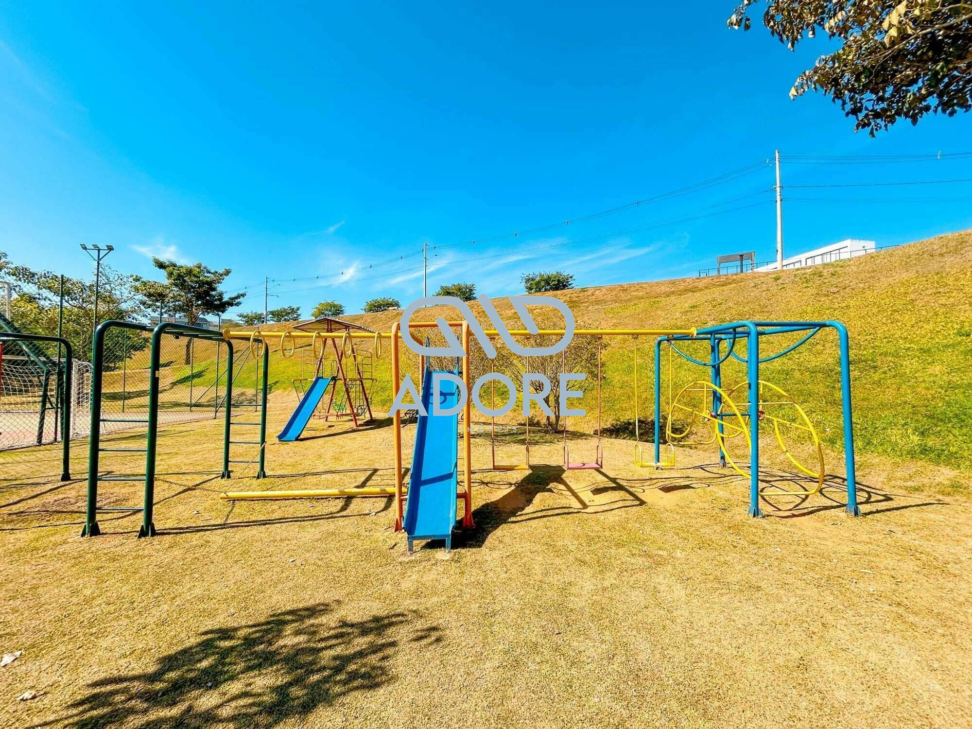 Terreno à venda no Condomínio Portal dos Bandeirantes: 