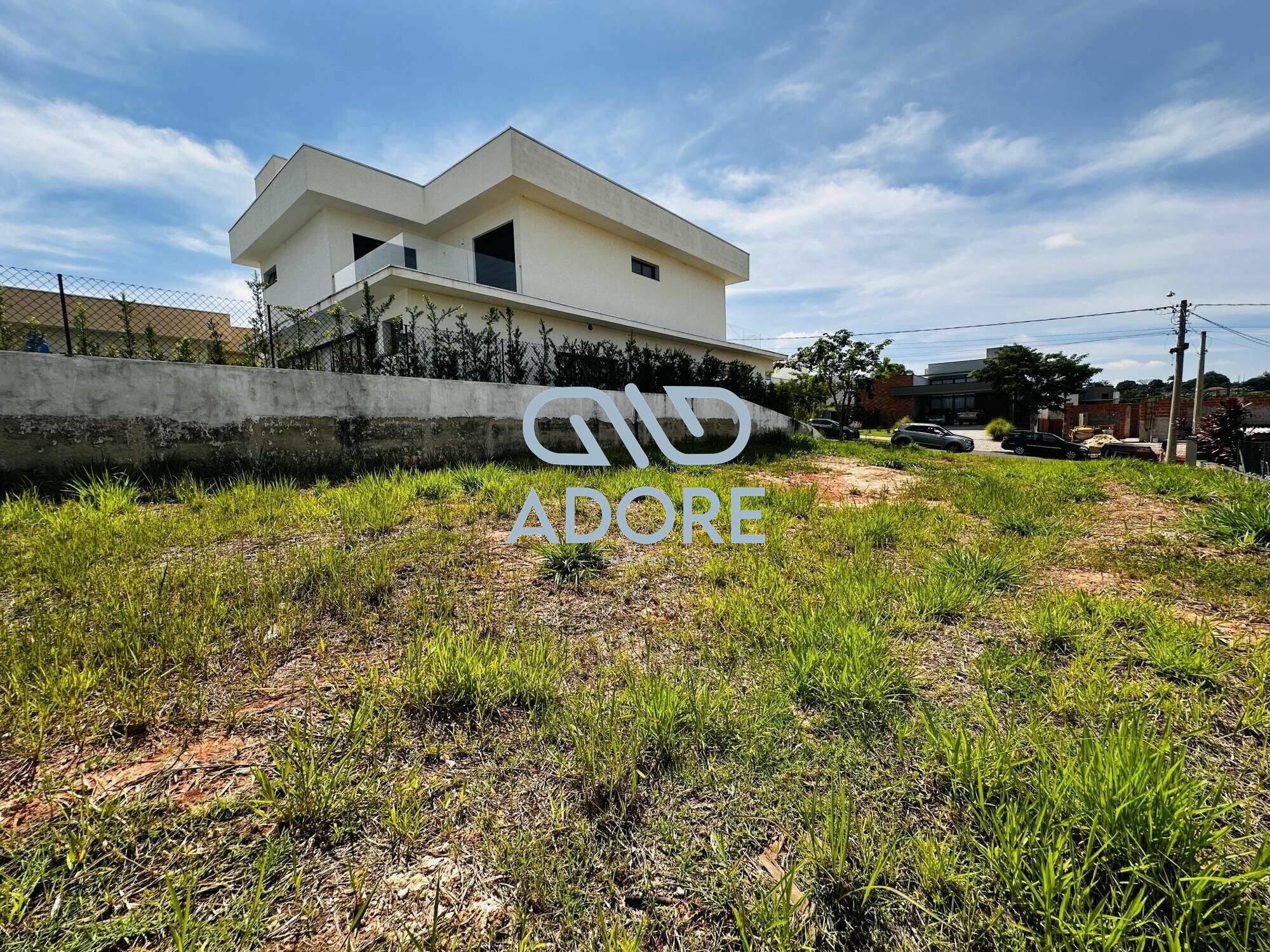 Terreno à venda no Condomínio Portal dos Bandeirantes: 