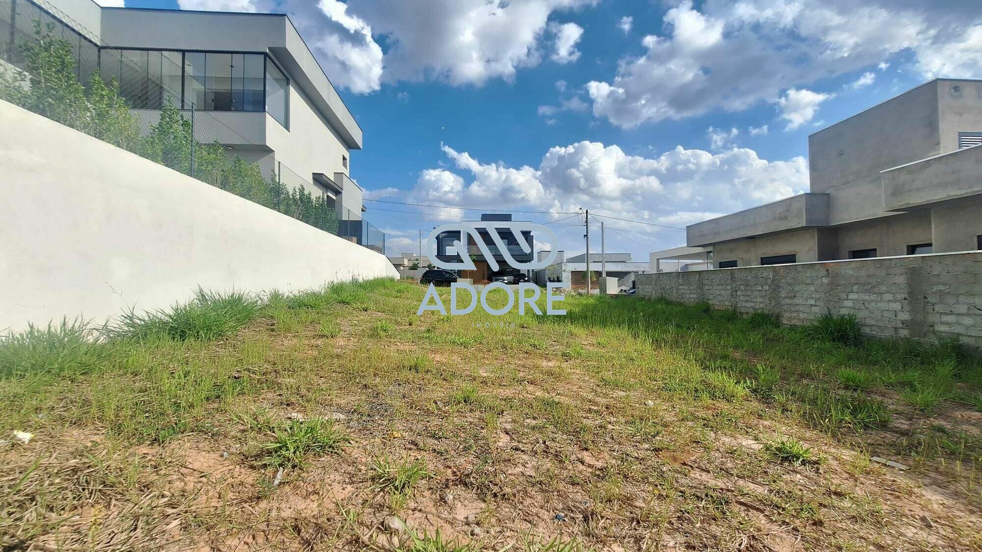 Terreno à venda no Condomínio Portal dos Bandeirantes: 