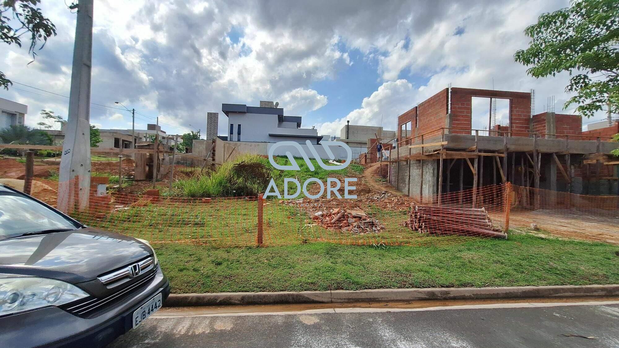 Terreno à venda no Condomínio Reserva Central Parque: 