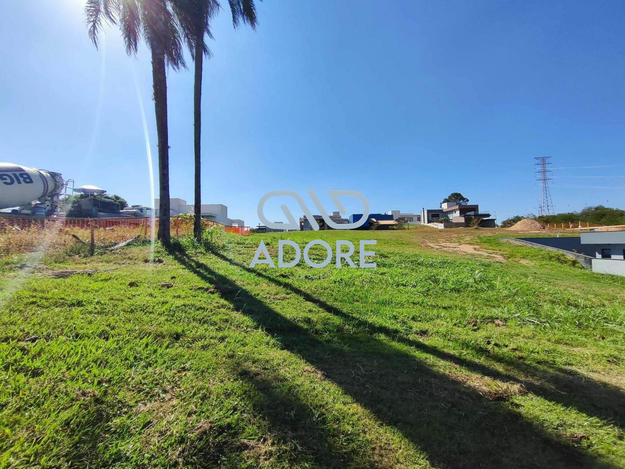 Terreno à venda no Condomínio Villas do Golfe: 
