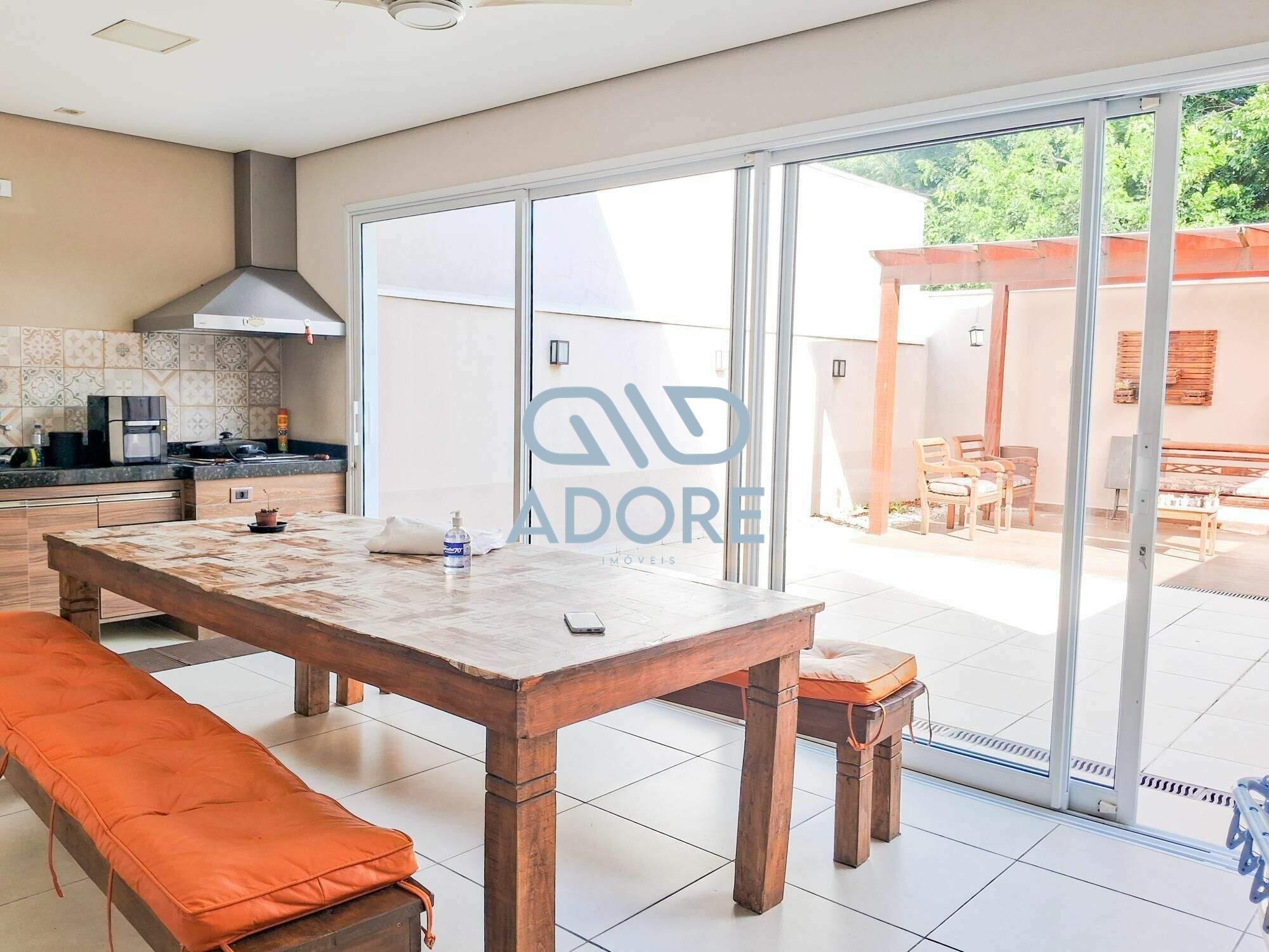 Casa de Condomínio à venda no Condomínio Village Moutonnée: 