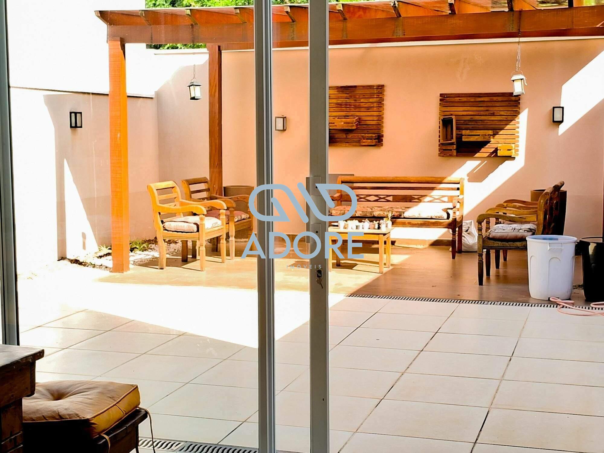 Casa de Condomínio à venda no Condomínio Village Moutonnée: 